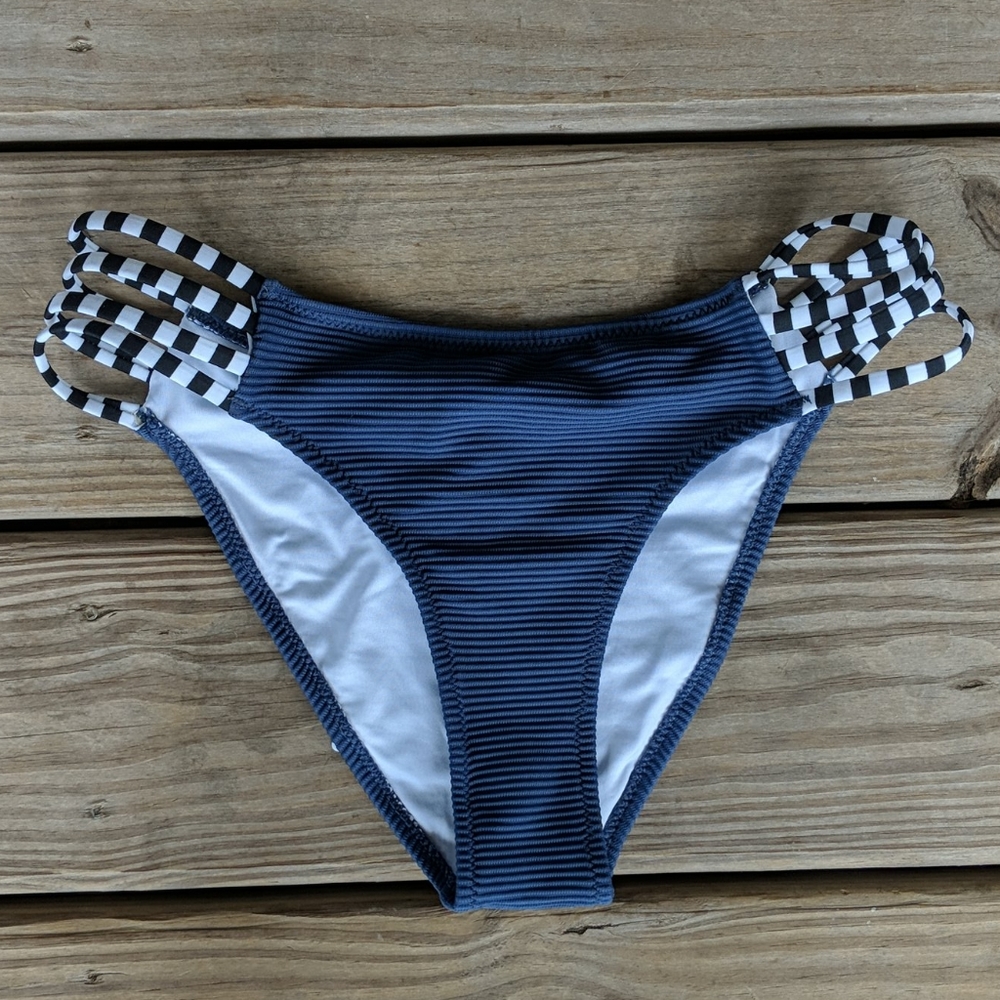 Cupshe Bathing Suit Bottoms NWT - Picture 4 of 12